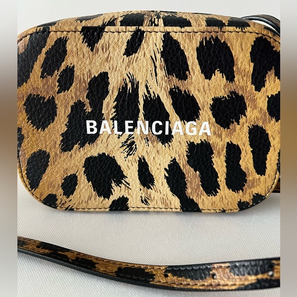 Balenciaga animal print camera bag - Picture 2 of 10